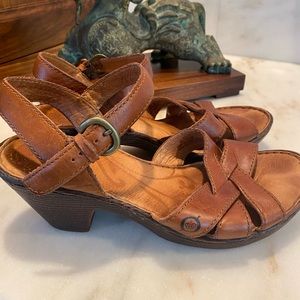 Born Belinda Open Toe Sandal sz 8